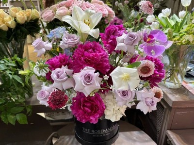 "520"催熱"鮮花經(jīng)濟"!撞色花卉受年輕人青睞